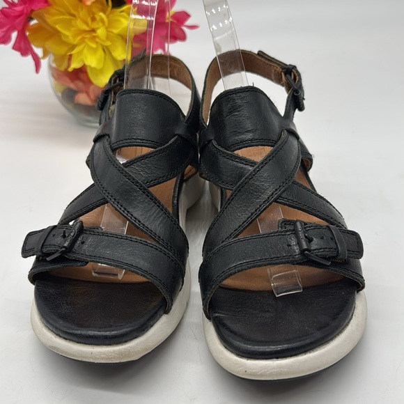 Bussola Black Platform Sandals with Crisscross Straps Size 8 BSN7820A